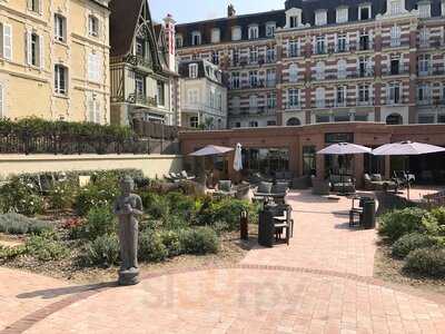 Jardin d'été, Trouville