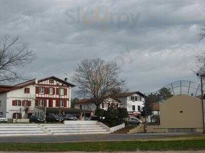 Le Fronton