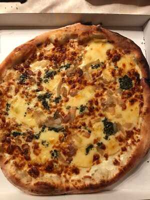 Pizza Caumont menu
