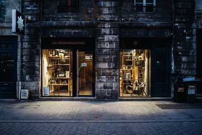 Les Trois Pinardiers, Bordeaux