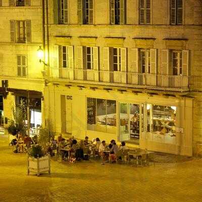 Café Louise Périgueux, Périgueux