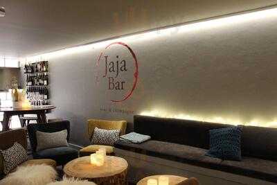 Jaja Bar