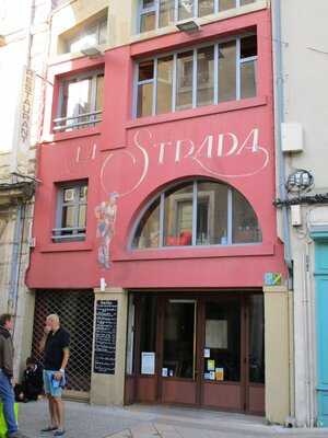 La Strada, Valence