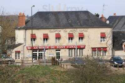 Auberge Du Pont Canal