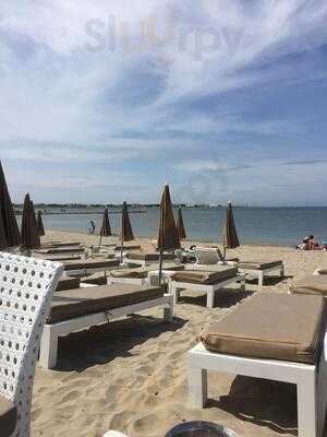 Plage le Christal, Le Grau-du-Roi