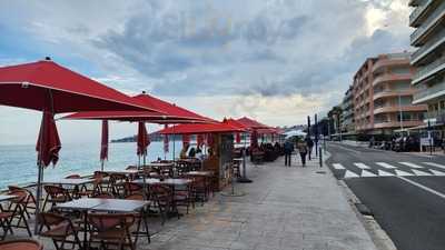 Les Parasols, Menton