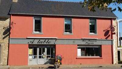 A Table, Vannes