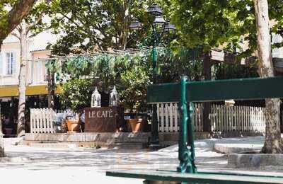 Le café, Saint-Tropez