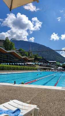 A La Piscine, Morzine