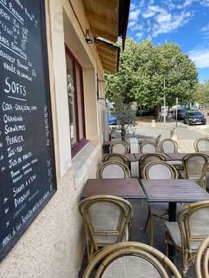 Le resto, Châteaufort