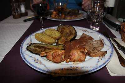 Restaurant De L'hôtel Du Château D'arance Cette-eygun