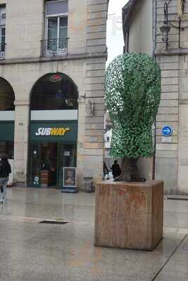 Subway, Dijon