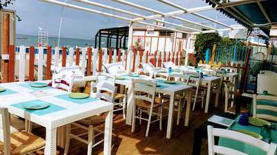 Pazziella Beach Bar & Restaurant