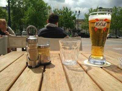 Café du Marché, Neuilly-sur-Seine