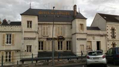 Hotel De La Poste Restaurant, Auxerre