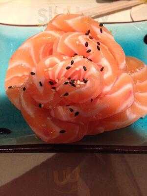 Cosmo Sushi