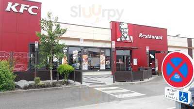 KFC (Kentucky Fried Chicken) Laval, Laval