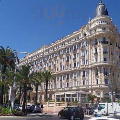 Au Tapis Rouge, Cannes