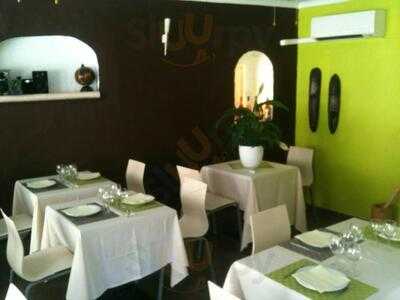 Le Petit Resto de Paul, Orange