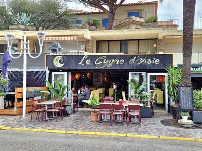 La Mise a L'Eau, Cavalaire-Sur-Mer