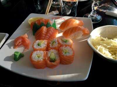 Sushi Lin, Montigny-le-Bretonneux