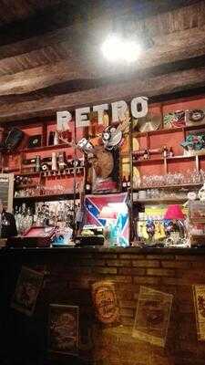 Cafe Retro