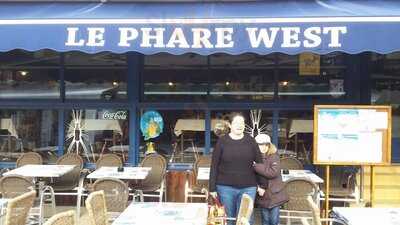 Phare West