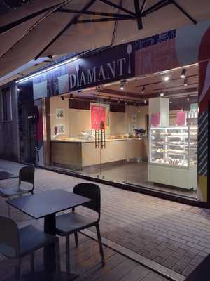 Diamanti Chocolat, Novara