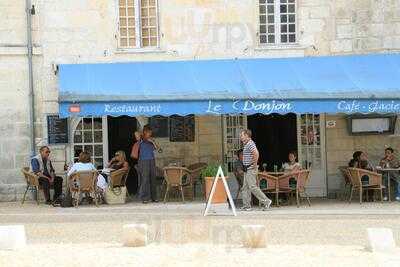 HOSTELLERIE LE DONJON, Bourdeilles