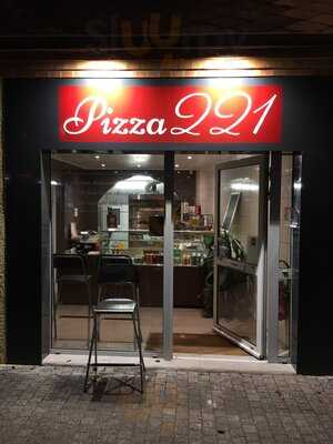 Pizza 221, Saran