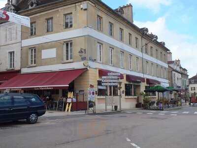 Restaurant Les Marechaux Brasserie, Avallon