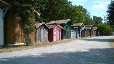 La Cabane Aux Volets Bleus, Biganos