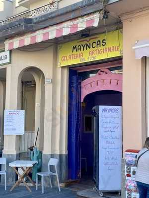 Mayncas, Viareggio