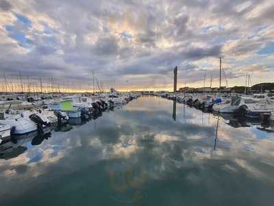 Festine, Fos-Sur-Mer