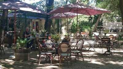 La Guinguette Du Centre Equestre, Grignan