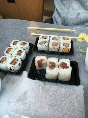 Sushi & Food