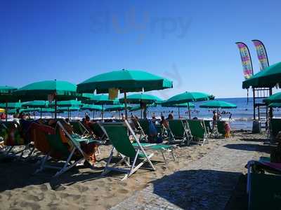 Playa Joven, Marina di Massa