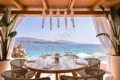 La Paillote De Plage De L'hôtel Marinca Vitricella Olmeto