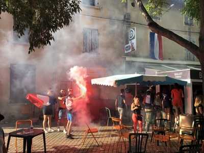 Le Bar du Midi, Laudun-l'Ardoise