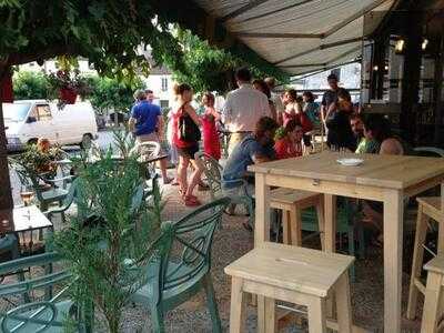 La Terrasse du Chateau de Duras, Duras