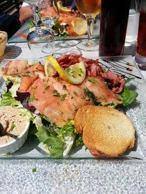 Restaurant La Station, Châteaubourg