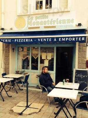 La petite monasterienne, Les Moutiers-en-Retz