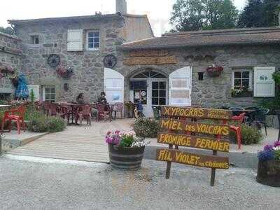 La Ferme De Livarat, Pradelles