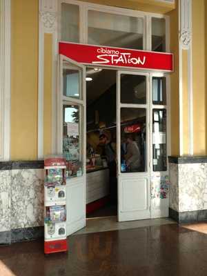 Cibiamo Station, Livorno