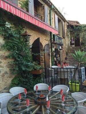 L'Hostal, Castelnou