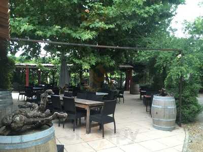 Rouge Guinguette, Jouques