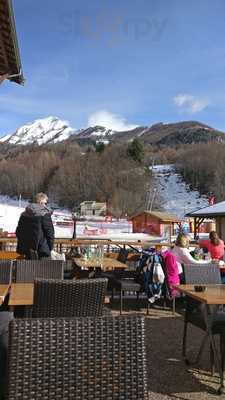 La Main A La Pâte, Saint-Leger-les-Melezes