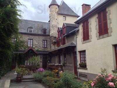 Le Comptoir A Moustache, Saint-Gervais-d'Auvergne