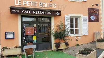 Le Petit Bourg, Pommiers