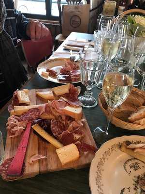 Hermann Fromagerie et Table d'hôtes, Dreuil-lès-Amiens